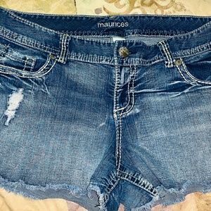 Ladies Maurice’s Shorts Size 15/16